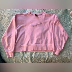 Nike crew neck cropped sweatshirt size M